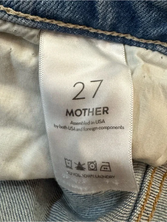 Mother The Hustler Roller Sneak Jeans in I Confess
Non Smoking/No Pets - Picture 5 of 12